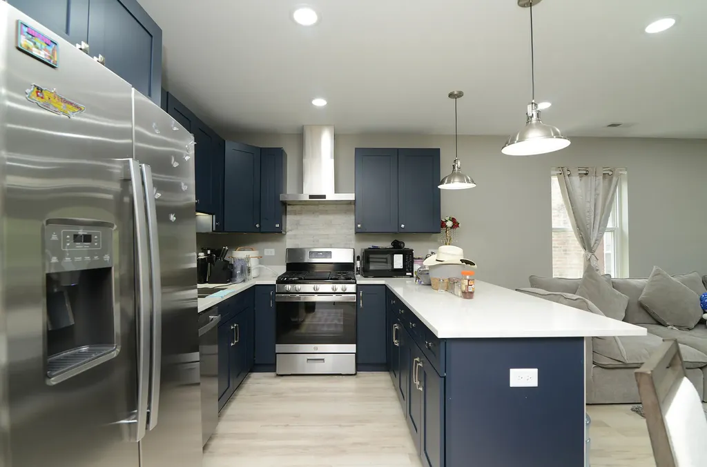 1051 North Springfield Avenue Chicago IL 60651