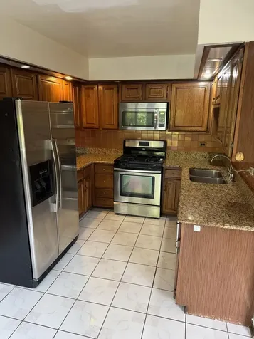 16752 South Luella Avenue South Holland IL 60473