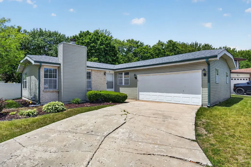 72 White Oaks Road Matteson IL 60443