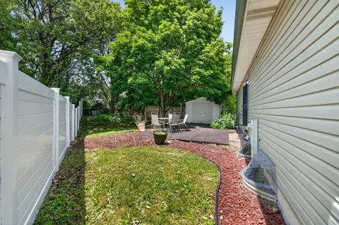 72 White Oaks Road Matteson IL 60443