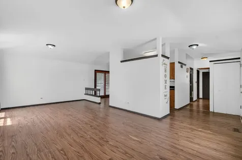 72 White Oaks Road Matteson IL 60443