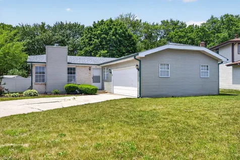 72 White Oaks Road Matteson IL 60443