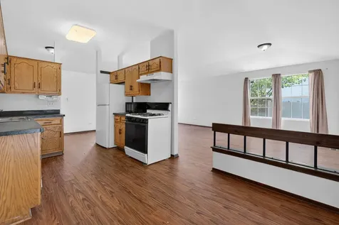 72 White Oaks Road Matteson IL 60443