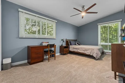 1310 Woodland Court W Riverwoods IL 60015