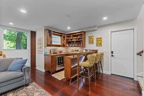 1310 Woodland Court W Riverwoods IL 60015