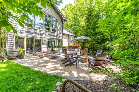 1310 Woodland Court W Riverwoods IL 60015