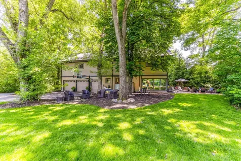 1310 Woodland Court W Riverwoods IL 60015