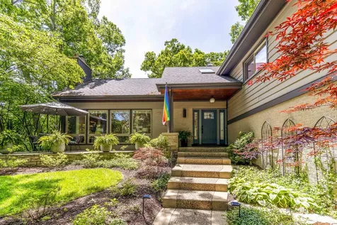 1310 Woodland Court W Riverwoods IL 60015