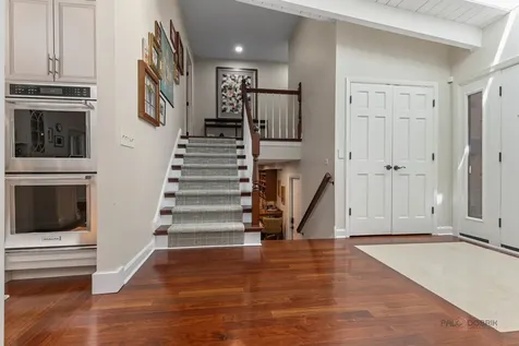 1310 Woodland Court W Riverwoods IL 60015