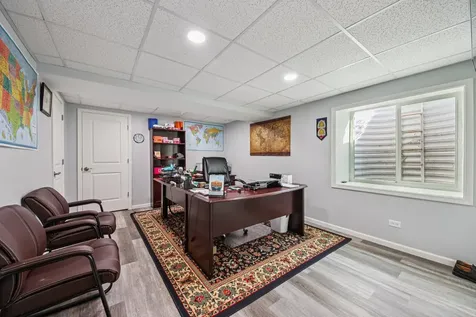 1842 Coralito Lane Elgin IL 60124