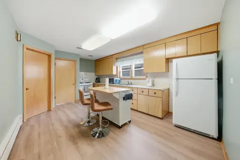 5748 South Kenneth Avenue Chicago IL 60629