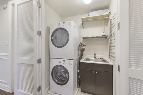 2223 West Wabansia Avenue Chicago IL 60647
