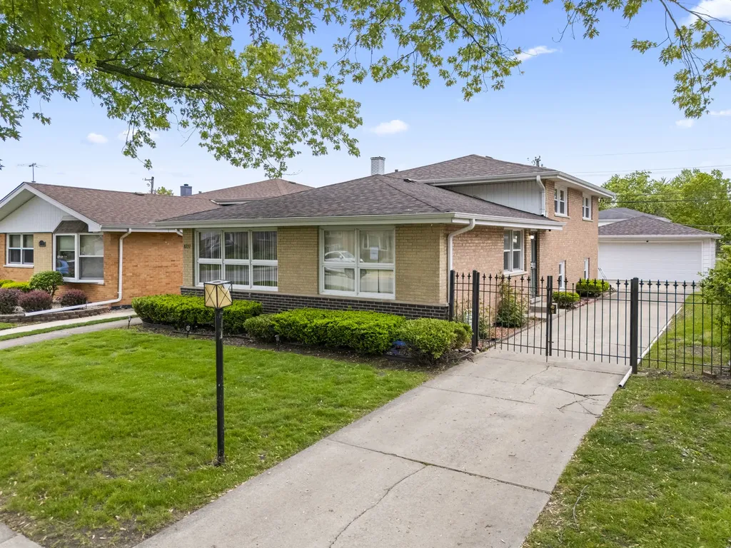 8737 South 50th Avenue Oak Lawn IL 60453