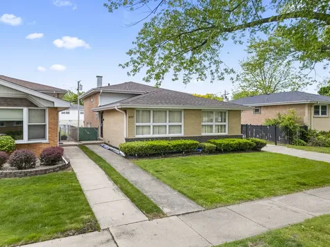 8737 South 50th Avenue Oak Lawn IL 60453