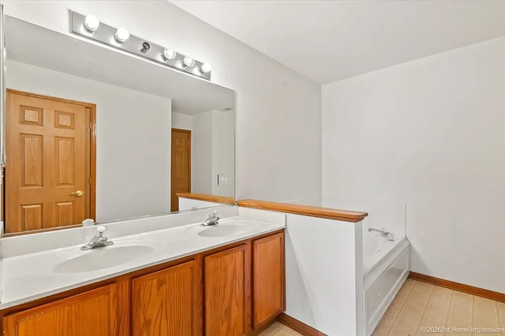 119 Enclave Circle Bolingbrook IL 60440