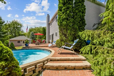 1208 Water Stone Circle Wauconda IL 60084