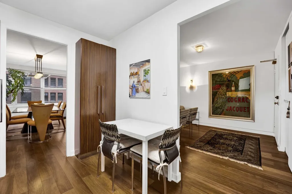850 North Dewitt Place Chicago IL 60611