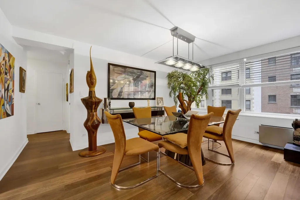 850 North Dewitt Place Chicago IL 60611