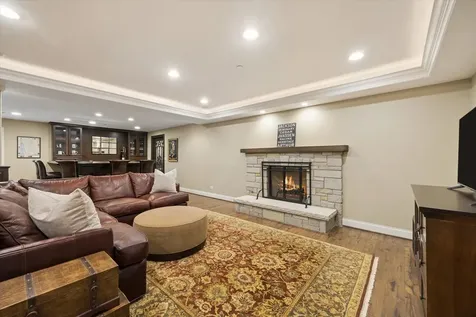 122 Arthur Avenue Clarendon Hills IL 60514