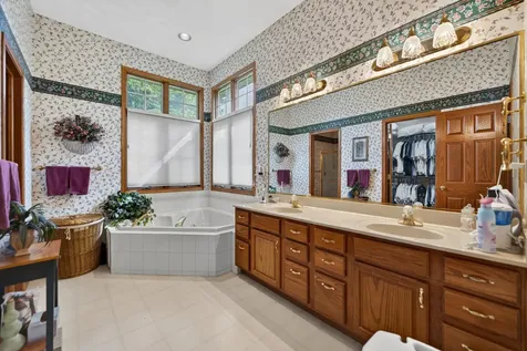 3347 Valley Woods Drive Cherry Valley IL 61016