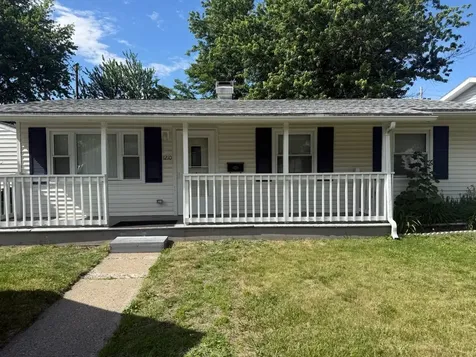 1210 East 16th Street Sterling IL 61081