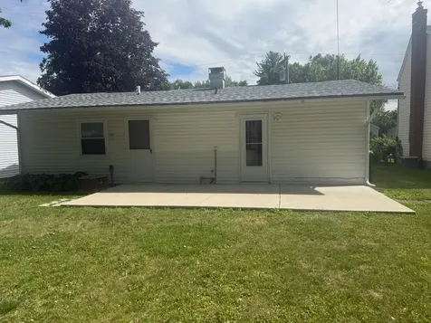 1210 East 16th Street Sterling IL 61081