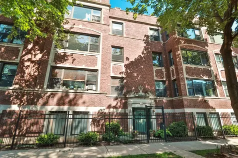 6829 North Greenview Avenue Chicago IL 60626