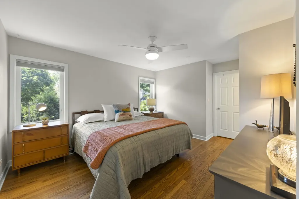 226 Woodstock Avenue Glen Ellyn IL 60137