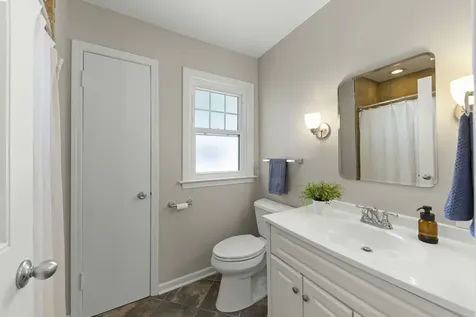 226 Woodstock Avenue Glen Ellyn IL 60137