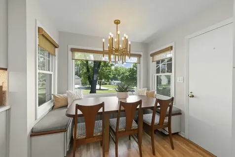 226 Woodstock Avenue Glen Ellyn IL 60137