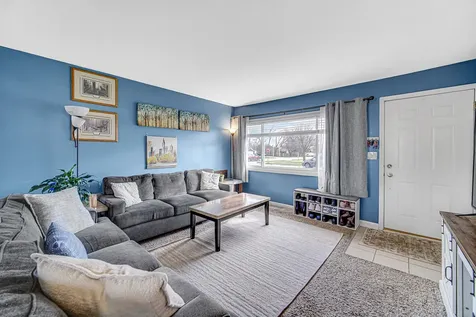 310 Maricopa Lane Hoffman Estates IL 60169