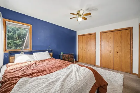 206 South Raven Road Shorewood IL 60404