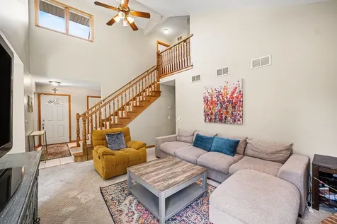 206 South Raven Road Shorewood IL 60404