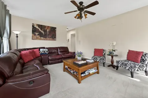 5701 Caribou Lane Hoffman Estates IL 60192