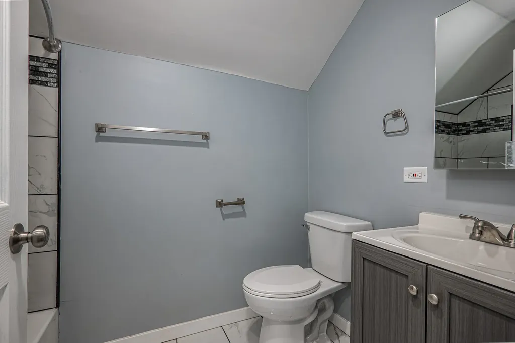 320 South Whipple Street Chicago IL 60612