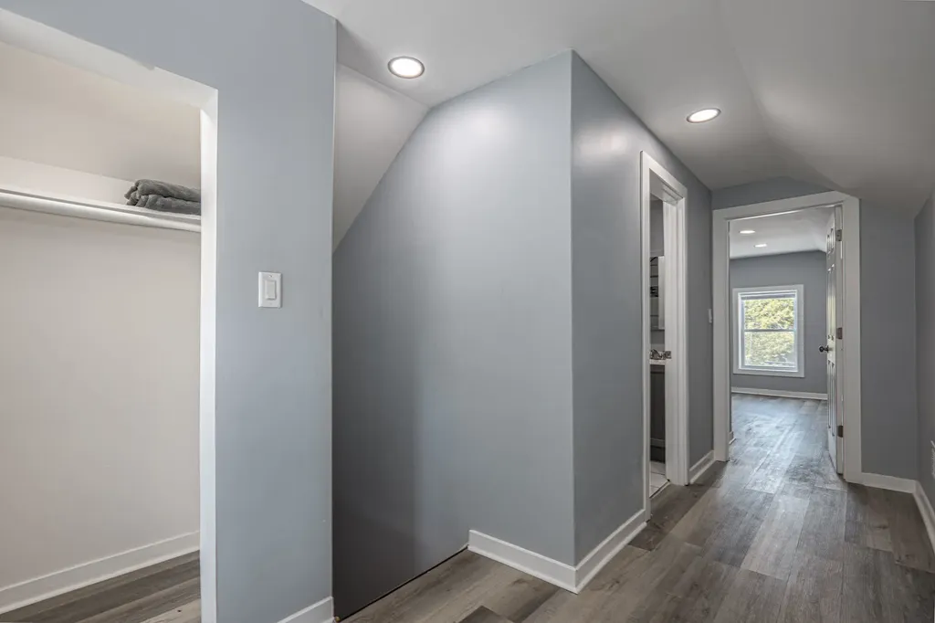 320 South Whipple Street Chicago IL 60612