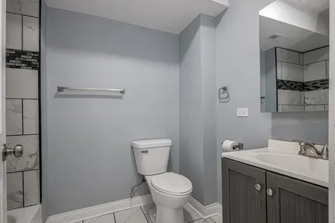 320 South Whipple Street Chicago IL 60612
