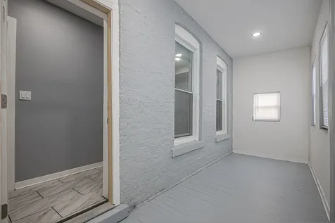 320 South Whipple Street Chicago IL 60612
