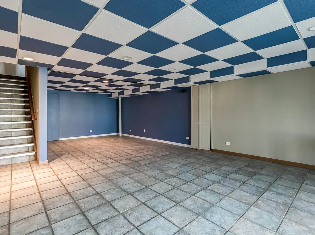 2331 Overlook Court Naperville IL 60563