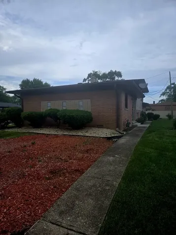 15643 Gouwens Lane South Holland IL 60473