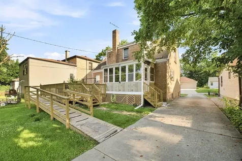 3761 215TH Street Matteson IL 60443