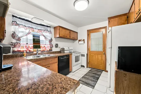 3761 215TH Street Matteson IL 60443