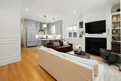 1900 North Sheffield Avenue Chicago IL 60614