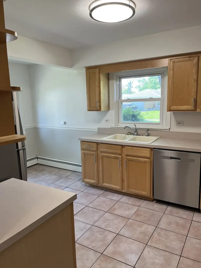 426 East Vallette Street Elmhurst IL 60126