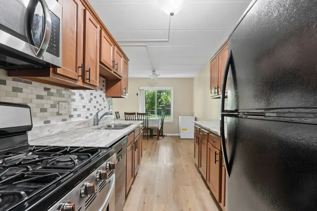5S040 Pebblewood Lane Naperville IL 60563
