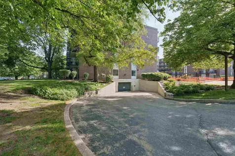 5S040 Pebblewood Lane Naperville IL 60563