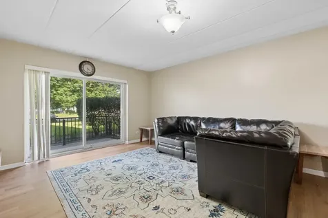 5S040 Pebblewood Lane Naperville IL 60563