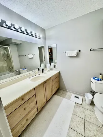9655 Woods Drive Skokie IL 60077
