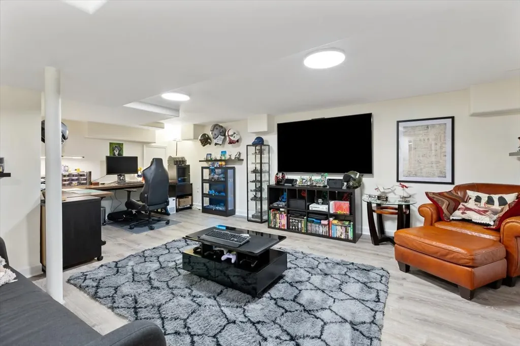 4335 Lee Street Skokie IL 60076
