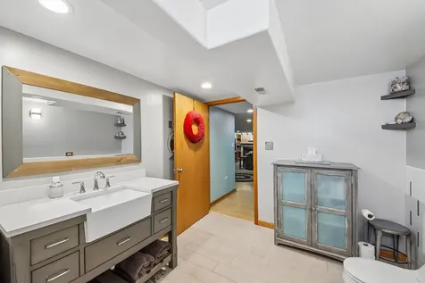 5135 155TH Street Oak Forest IL 60452